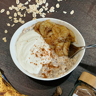 Gruau au pain aux bananes préparé la veille