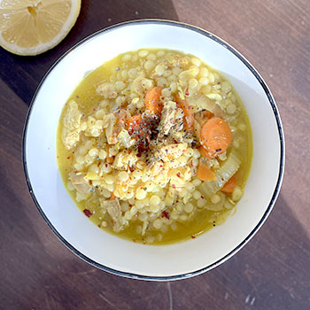 Soupe au poulet et au couscous
