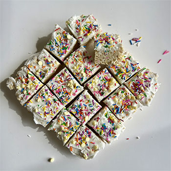 Carrés de céréales funfetti